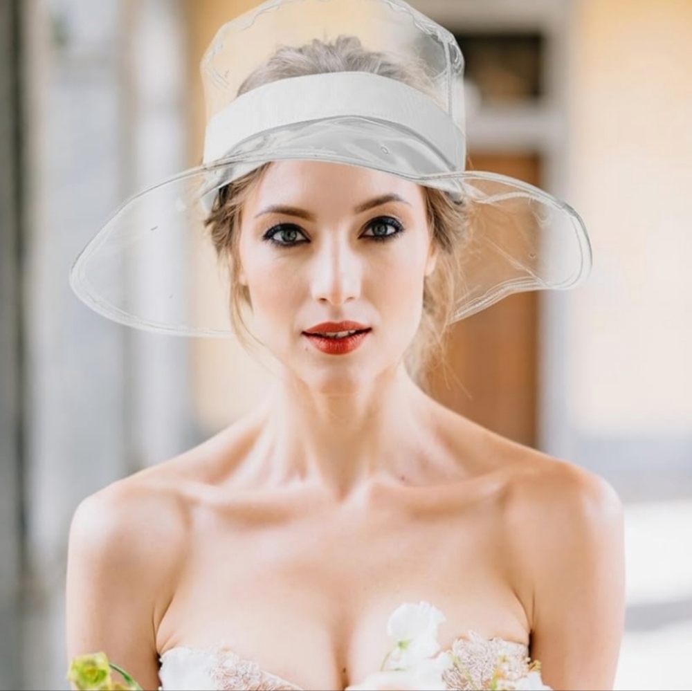 👑❤️NWT Transparent Bucket RAIN HAT